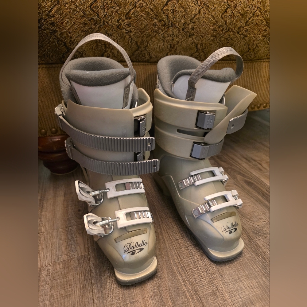 Dalbello Women's Winter Ski Boots - Grey Size 23